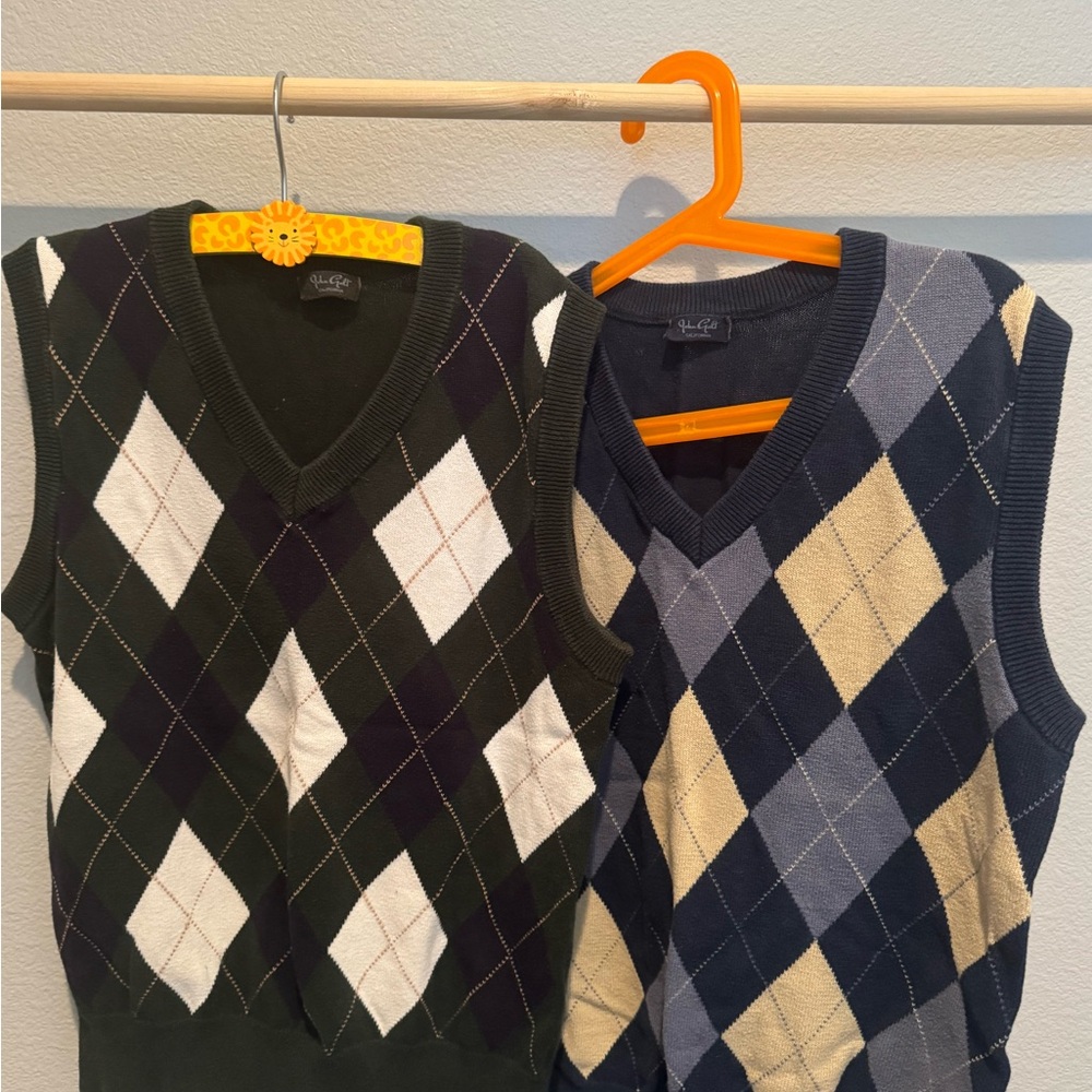 Brandy Melville 2 Navy/Beige and Green Sweater Vests